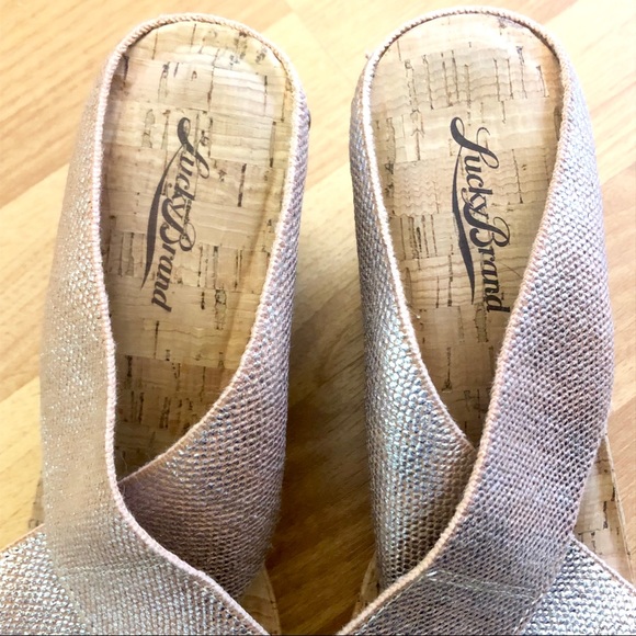 SOLD NWOT Lucky Brand Metallic Cork Wedges - Picture 7 of 8